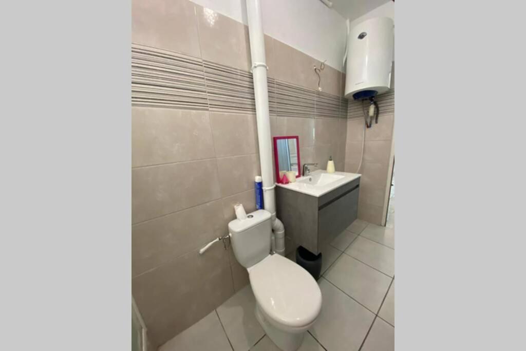 Charmant Appartement Avec Piscine Le Robert Buitenkant foto